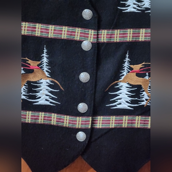 Karen Scott Christmas Deer Holiday Vest - Picture 2 of 7